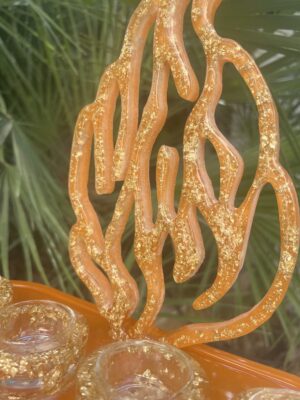 Plateau bougeoir en résine – Tons orange et doré avec flamme Aesh Sheli et feuilles d’or