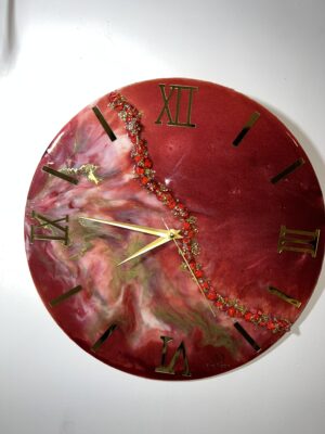 Horloge murale en résine – Dégradé rouge vin avec marbré doré et chiffres romains