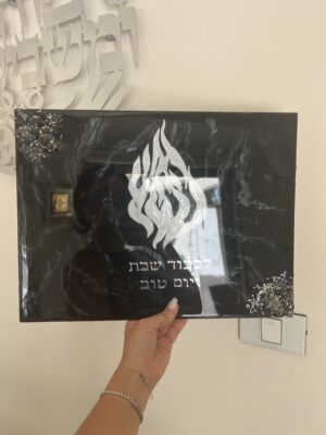 Plateau à pain en résine – Noir avec flamme argentée et pierres décoratives